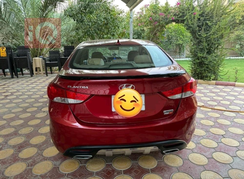 هیۆندای ئەلەنترا